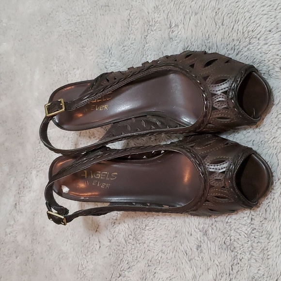 ANGELS 4 EVER Womens Faux Leather Cutout Braided Back Strap 4" Heels-VGUC-Sz 6.5 - Picture 2 of 15